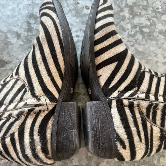 NWT Divine Follie Womens EU 38 | US 7.5 Zebra Calf Hair Ankle booties … - Picture 5 of 15